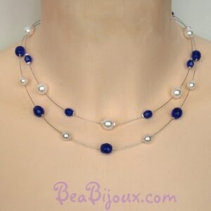 Collier de mariage double rang CO1168A avec perles blanches nacrées et perles en verre à facettes bleu cobalt.
