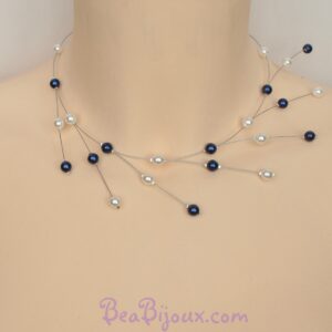 Collier de mariage asymétrique branches CO1210A perles nacrées blanc et bleu marine.
