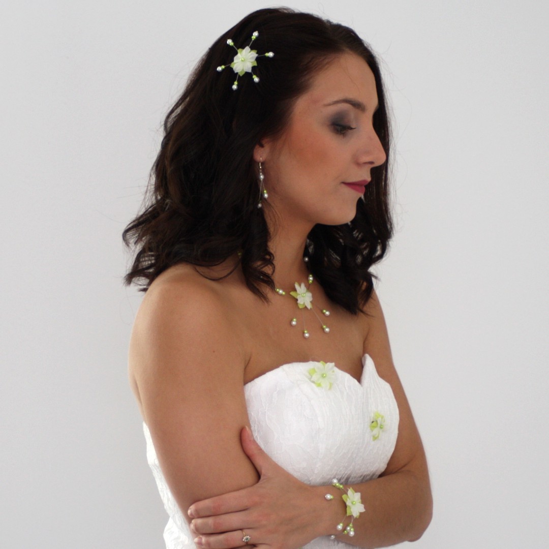 Bijoux mariage fleur blanc vert anis
